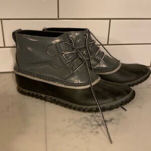 Sorel Out N About Women’s rain boots, size 11